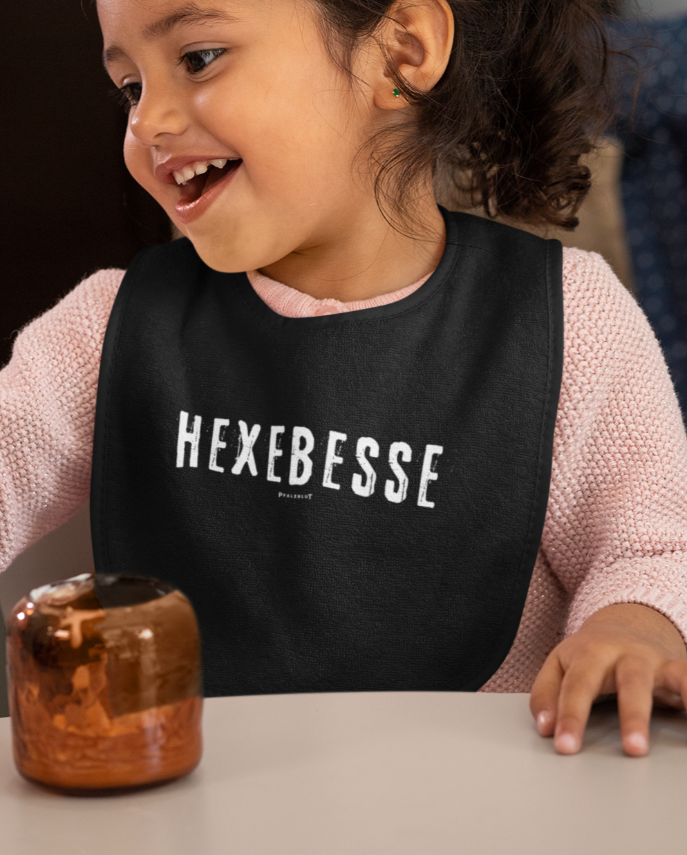 Baby Lätzchen " Hexebesse"